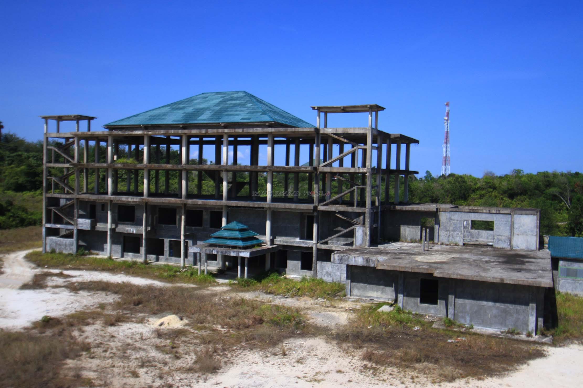 gedung-mangkrak-itu-harus-ditelusuri