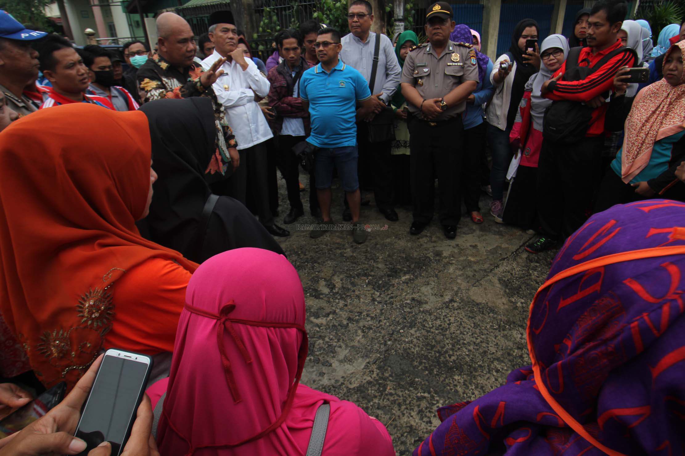 guru-honorer-murka-sudah-gaji-dipotong-insentif-pun-terlambat