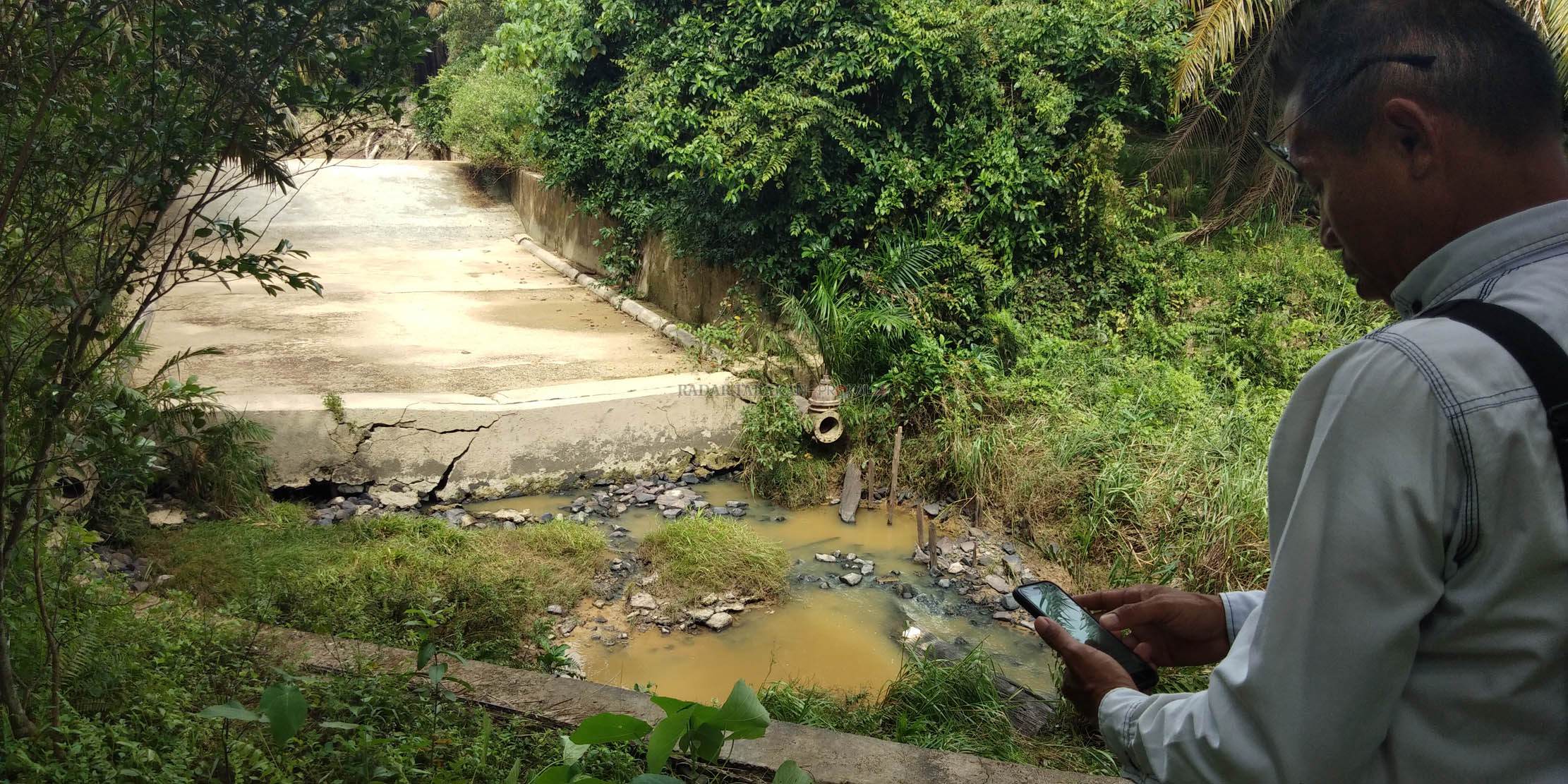 bendungan-mangkrak-di-tengah-kebun