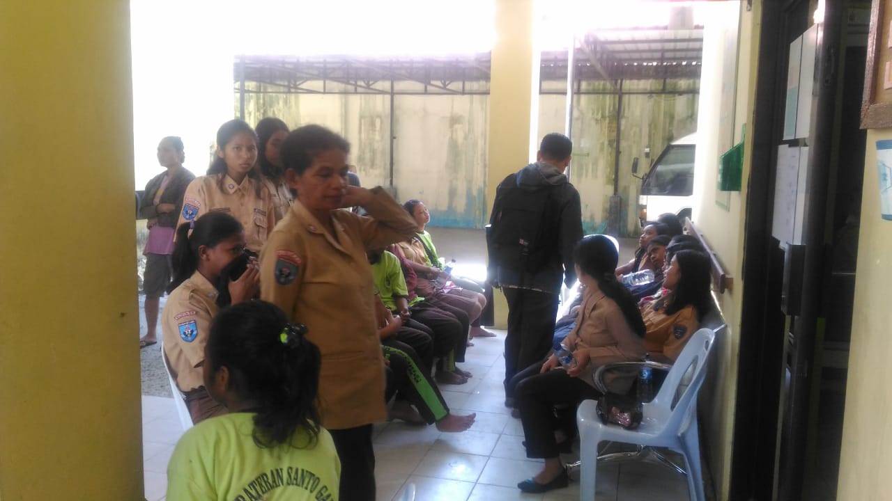 kenapa-ini-minum-obat-pelajar-muntah-berjamaah
