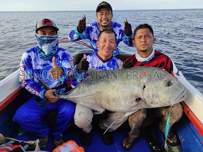 tarikan-gt-monster-bikin-joran-melengkung-sampai-patah