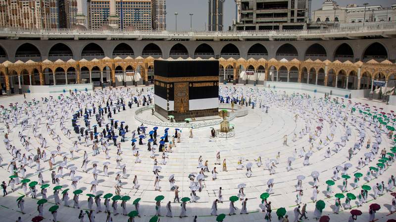 LEBIH MUDAH : Pengurusan paspor untuk umrah saat ini sudah tidak memerlukan rekomendasi Kementerian Agama (Kemenag) sebagai syarat. Ketentuan tersebut sudah dicabut oleh Direktorat Jenderal Imigrasi melalui surat Direktur Jenderal Imigrasi Nomor IMI-GR.01
