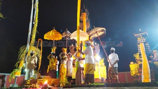 piodalan-umat-hindu-harapkan-pandemi-berakhir