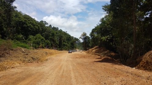 jalan-malinau-long-bawan-berproses-telan-rp-549-miliar-27-km-masih-hutan