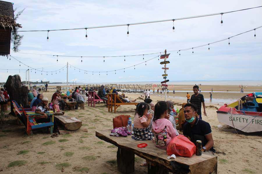 pantai-amal-tarakan-masih-favorit-saat-liburan-tapi-pengunjung-turun-drastis