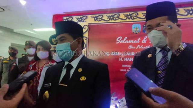 laura-hanafiah-dilantik-gubernur-pesan-jaga-harmonisasi