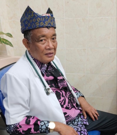 Dewan Pengawas RSUD    dr.H.Yusuf SK, dr.H.I.Budi Santoso.MSi