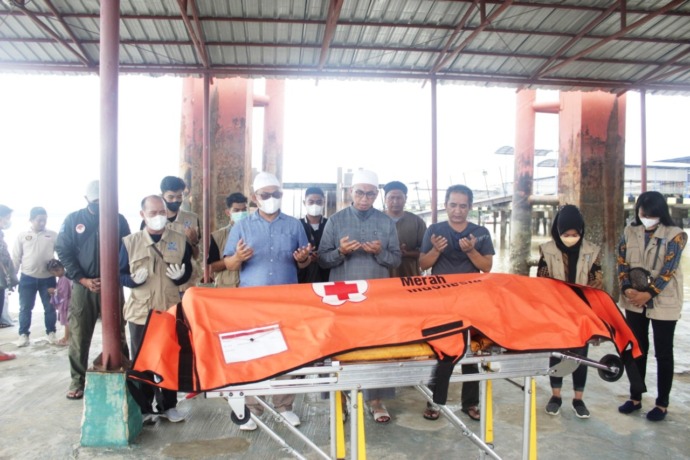 DIPULANGKAN: Norsyam langsung dipulangkan ke Soppeng melalui sejumlah angkutan laut dan udara dengan didampingi langsung petugas UPT BP2MI Nunukan. FOTO: DOKUMENTASI BP2MI