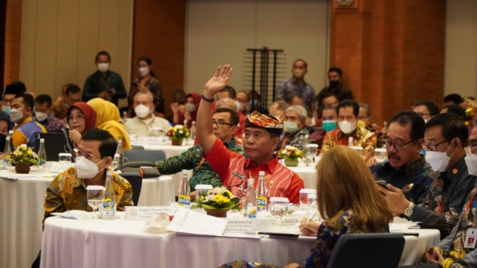 BAWA ASPIRASI KALTARA: Gubernur Kaltara, Drs. H. Zainal Arifin Paliwang, S.H, M.Hum, memaparkan kondisi Kaltara pada Rakernas APPSI di Ballroom Hotel Discovery Kartika Plaza, Kuta Bali, pada Selasa (10/5). (FOTO: DKISP KALTARA)