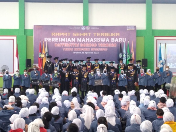 PKKMB: 2.137 Mahasiswa Baru (Maba) hadir di gedung Gedung GOR Tipe B, untuk mengikuti kegiatan PKKMB.