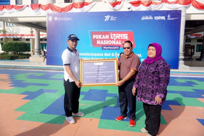 PEKAN QRIS: Penyerahan program sosial Bank Indonesia sekaligus Launching QRIS Pajak dan Retribusi Malinau , Sabtu (20/8).