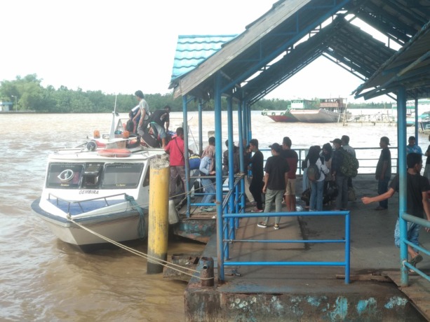 (IWAN KURNIAWAN/RADAR KALTARA)  TRANSPORTASI: Speedboat reguler dan nonreguler antarkabupaten/kota di Kaltara membutuhkan 72 ton BBM per hari. 