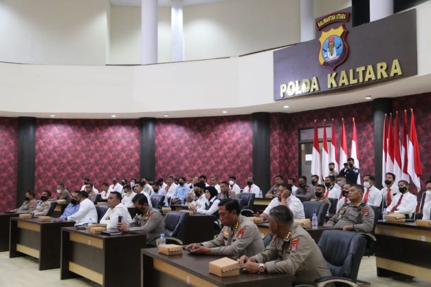 (DOKUMENTASI POLDA KALTARA)  RESTORATIVE JUSTICE: Tim Bareskrim Polri melaksanakan kunker di Polda Kalimantan Utara. Yakni, menyampaikan perihal Perpol Nomor 8 Tahun 2021.