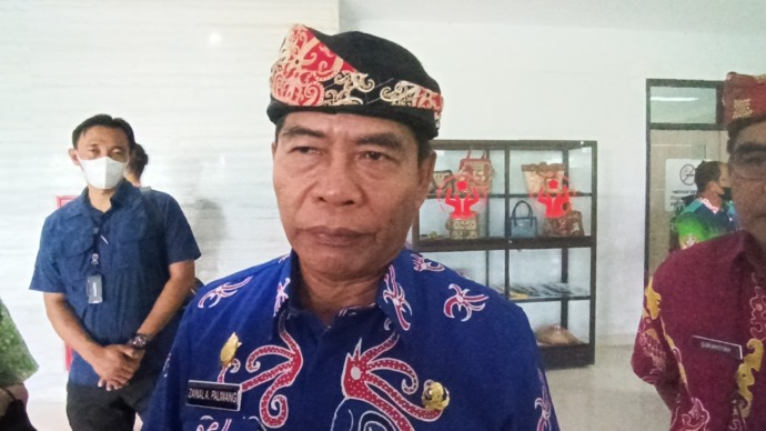 (IWAN KURNIAWAN/RADAR KALTARA) Zainal A Paliwang Gubernur Kaltara