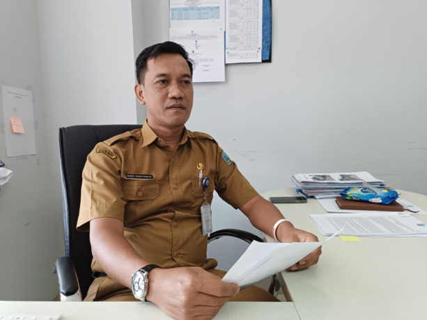 IWAN KURNIAWAN/RADAR KALTARA PENDAPATAN: Kabid Pajak Bapenda Kaltara, Hadi Harianto saat menyampaikan capaian pajak daerah tahun 2022.