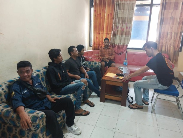 NYARIS DISELUNDUPKAN: Sebanyak 6 WNI nyaris diselundupkan ke Malaysia melalui Nunukan pekan lalu. FOTO: DOK POLSEK NUNUKAN