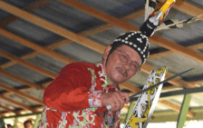 IST BUDAYA : Wabup Bulungan menarikan tarian adat di Bulungan untuk melestarikan budaya