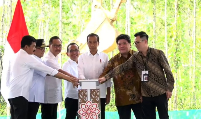 Dok. Setpres  INVESTASI : Peletakan batu pertama atau groundbreaking Nusantara Superblok di Ibu Kota Negara (IKN) Nusantara, Kalimantan Timur, hari ini, Rabu (20/12).