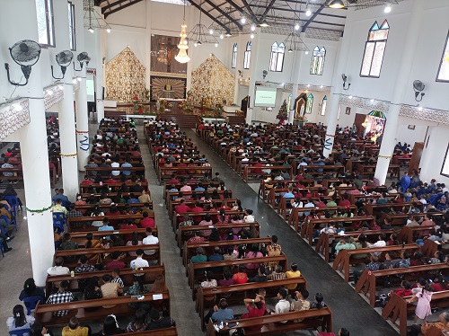 AGUS DIAN ZAKARIA/RADAR TARAKAN KHIDMAT: Perayaan Natal di Gereja Santa Maria Imakulata.