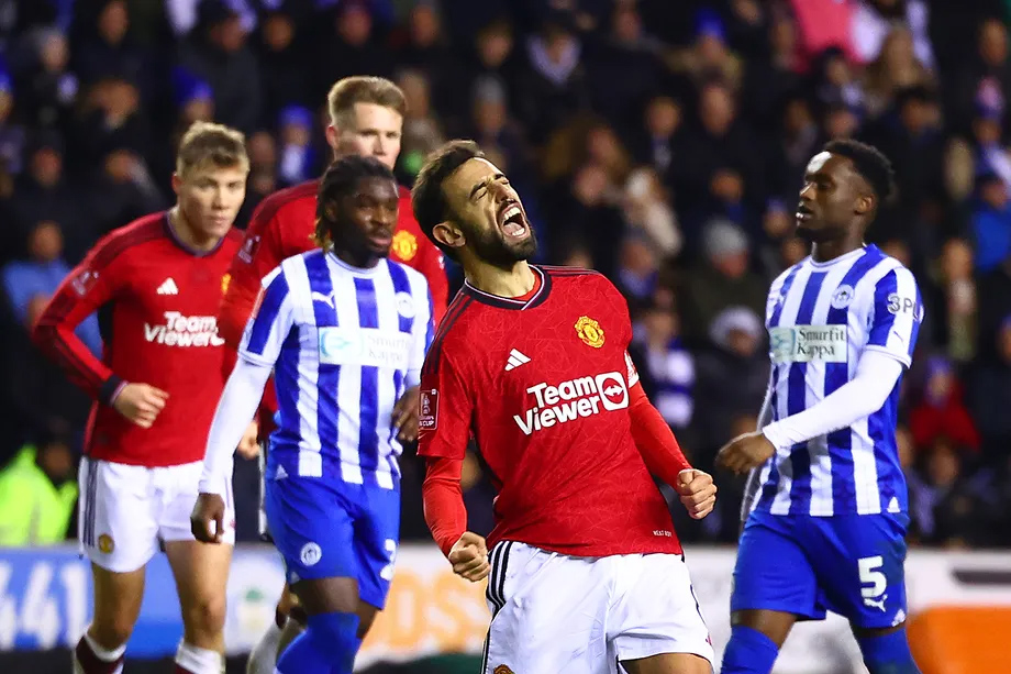 MU berhasil kalahkan Wigan.
