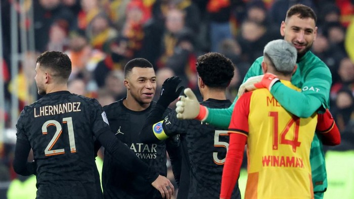 Lens vs Paris Saint-Germain sudah tuntas, dalam lanjutan Ligue 1 2023/2024.