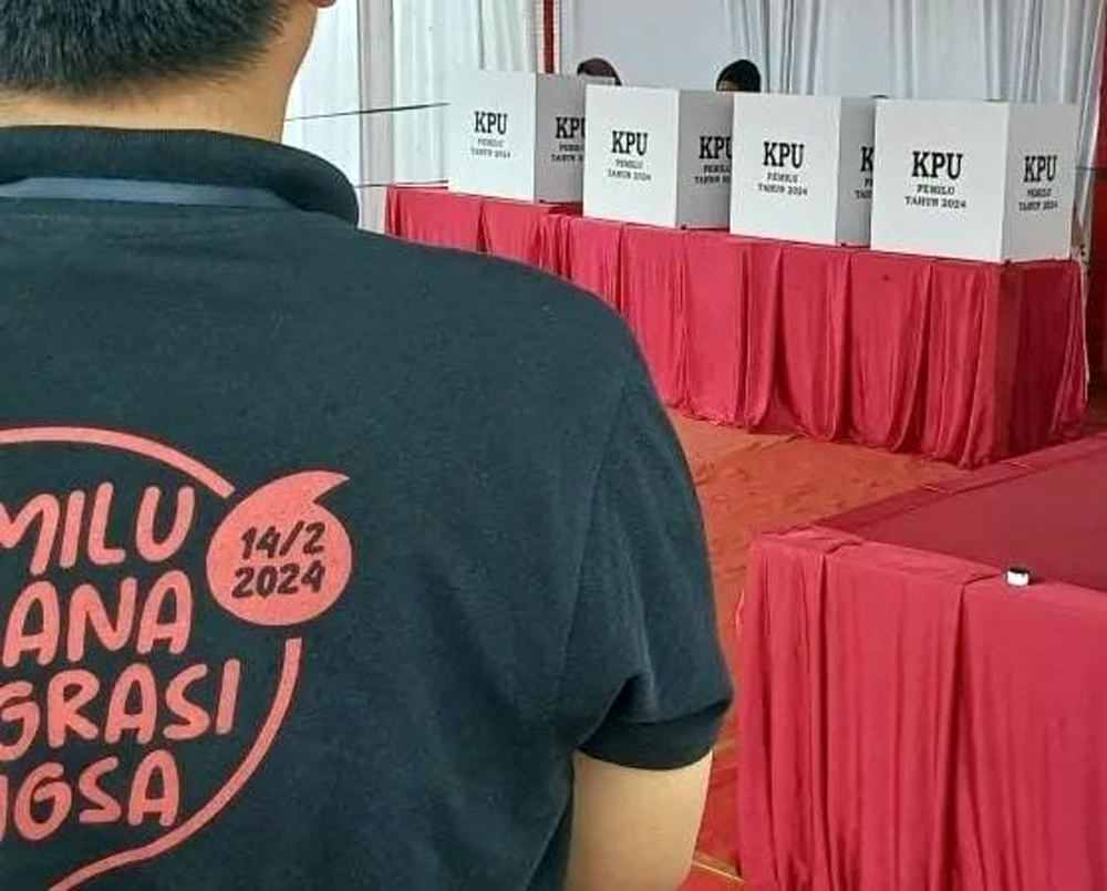 KPU Tapsel menggelar simulasi pemungutan dan perhitungan suara serta penggunaan sirekap Pemilu 2024 di TPS.