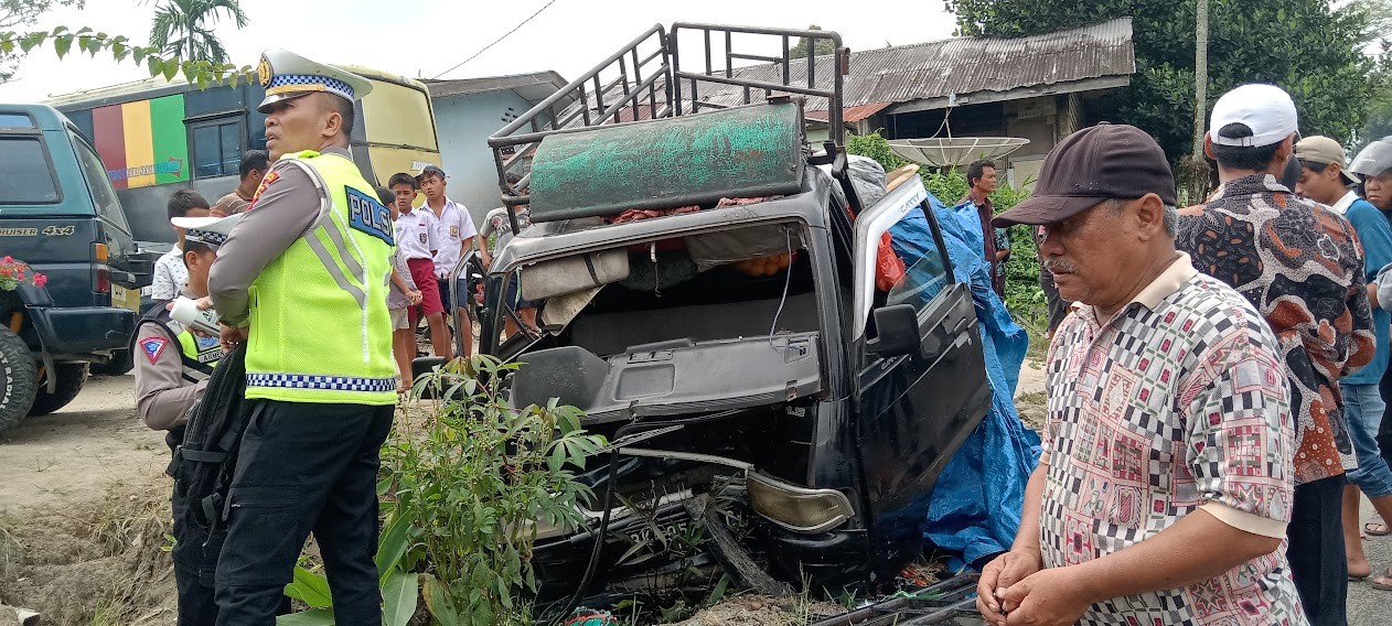 Lakalantas beruntun di di Jalan Umum Km 24-25 Pematangsiantar-Pematangraya.