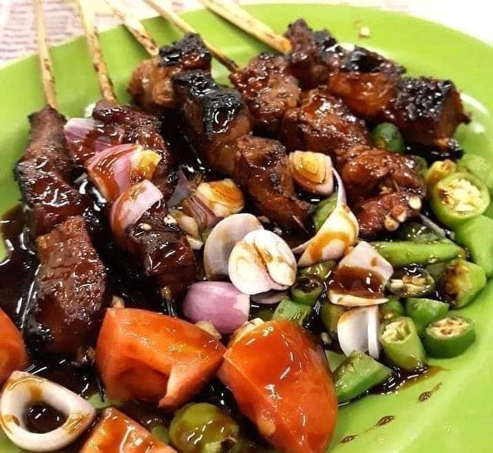 Sate kambing .