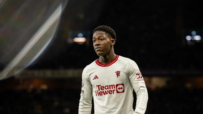 Mainoo melejit namanya setelah dipercaya sebagai starter di lini tengah MU.