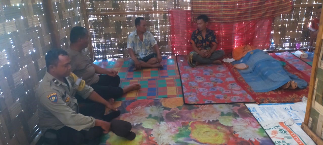 Jenazah Selmina Saragih disemayamkan di rumah duka.
