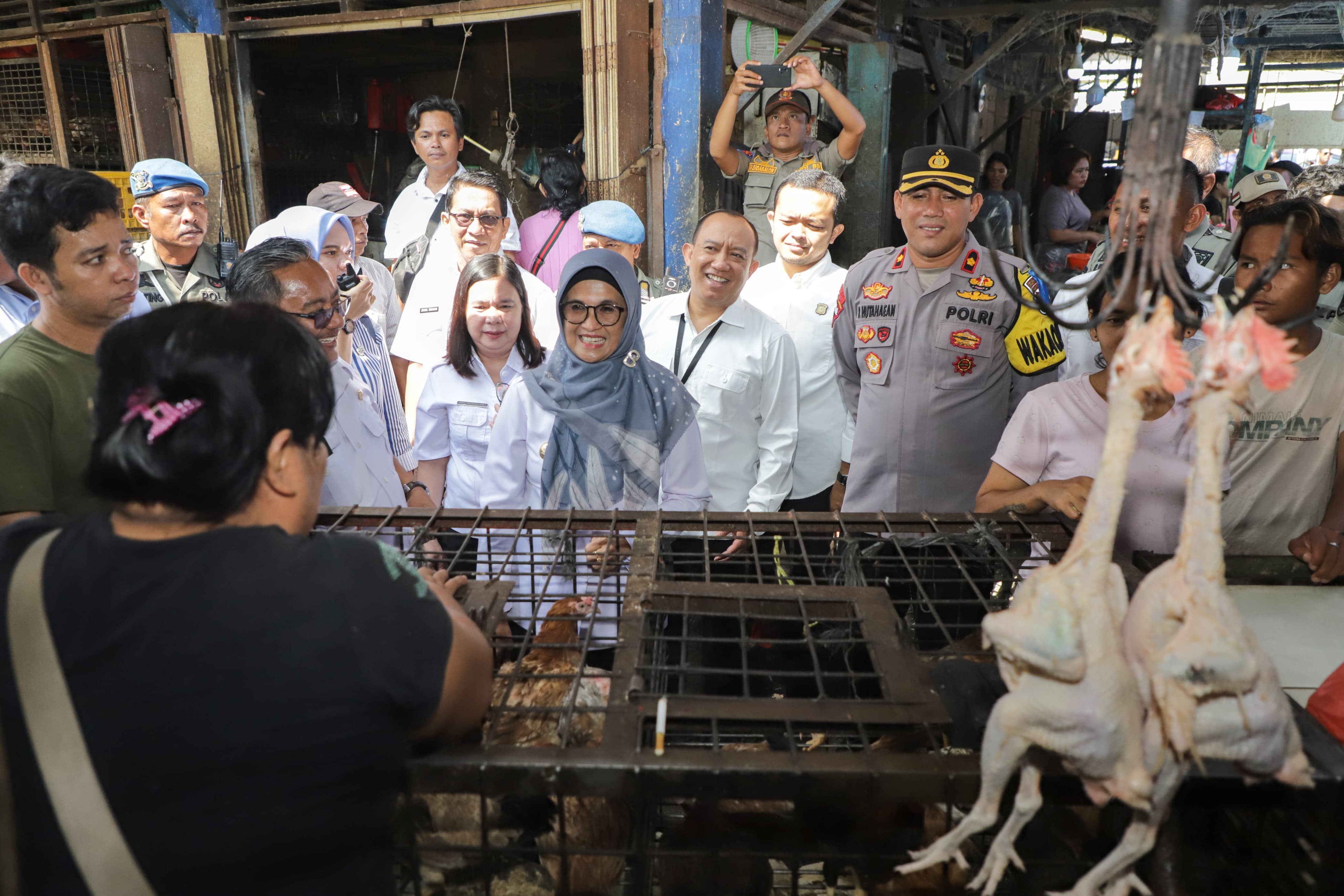 Sidak harga dan stok kebutuhan pokok selama Ramadhan dan menjelang Hari Raya Idul Fitri.