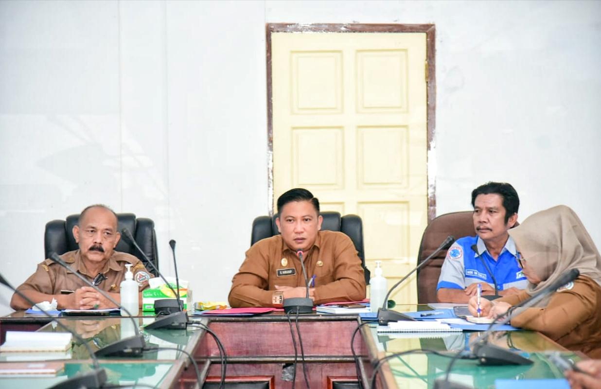 Pj Sekdakab Tapteng memimpin Rakor Perumusan Pengakhiran Kerjasama Dengan Pihak PDAM Tirtanadi Provsu.