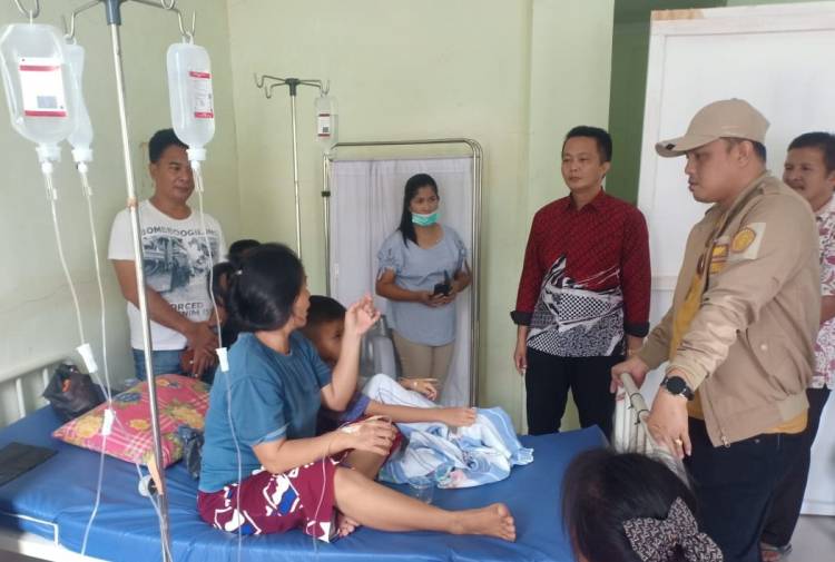 Jemaat gereja di Nias keracunan makanan saat kebaktian paskah, dan mendapat penanganan medis.