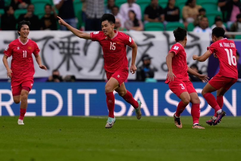 Timnas Vietnam dikabarkan tengah menimbang opsi melakukan naturalisasi pemain.