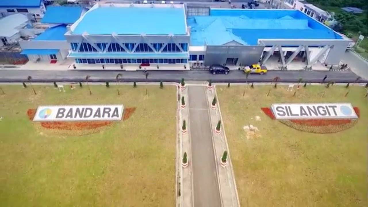 Bandara Sisingamangaraja XII (Silangit) di Kecamatan Siborongborong, Kabupaten Tapanuli Utara, turun status menjadi bandara domestik.