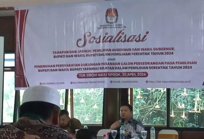 KPU Tapsel sosialisasi syarat dukungan calon independen Pilkada Serentak 2024.
