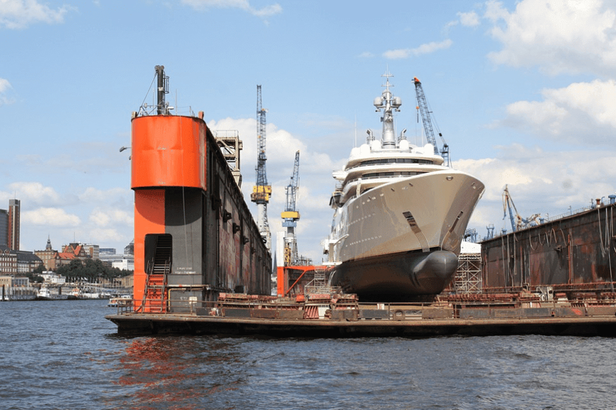 Docking kapal-Ilustrasi.