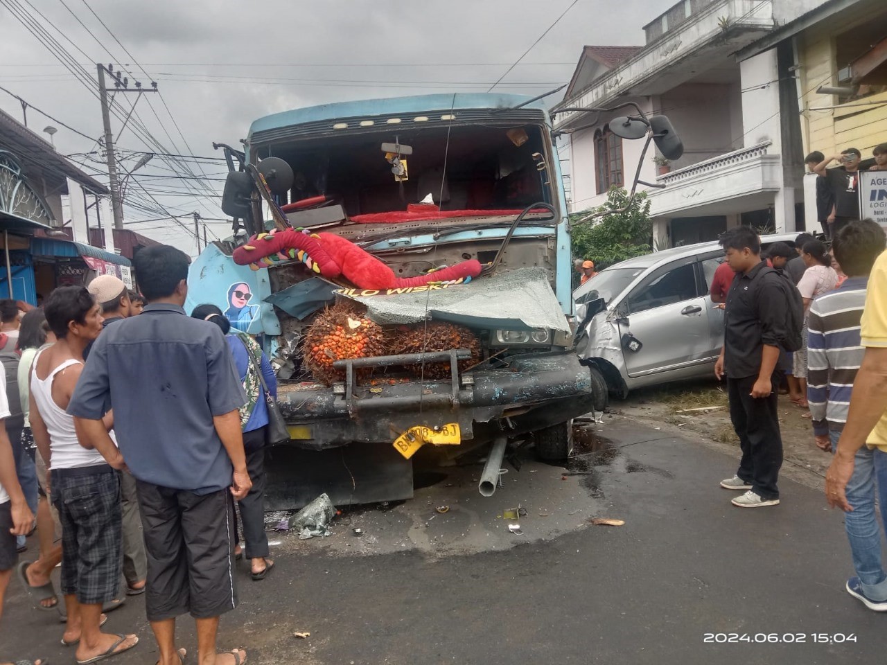Lakalantas beruntun di Jalan Narumonda Bawah Pematangsiantar.