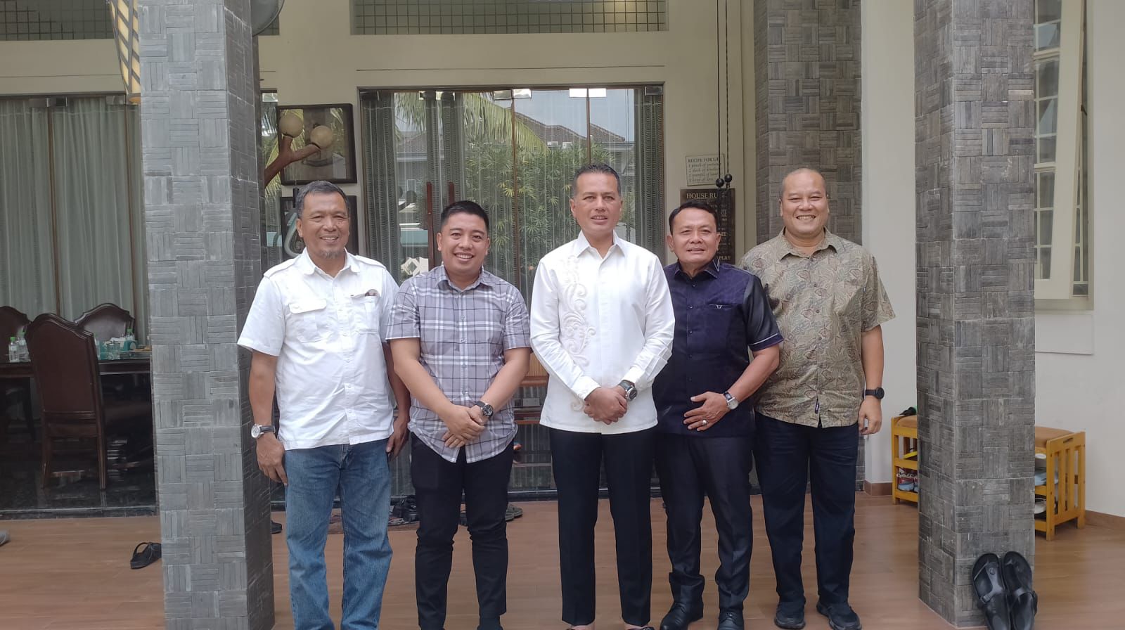 Tengku Ali Syahbana bersama Ketua Golkar Sumut, Musa Rajekshah, Jumat (4/7/2024).