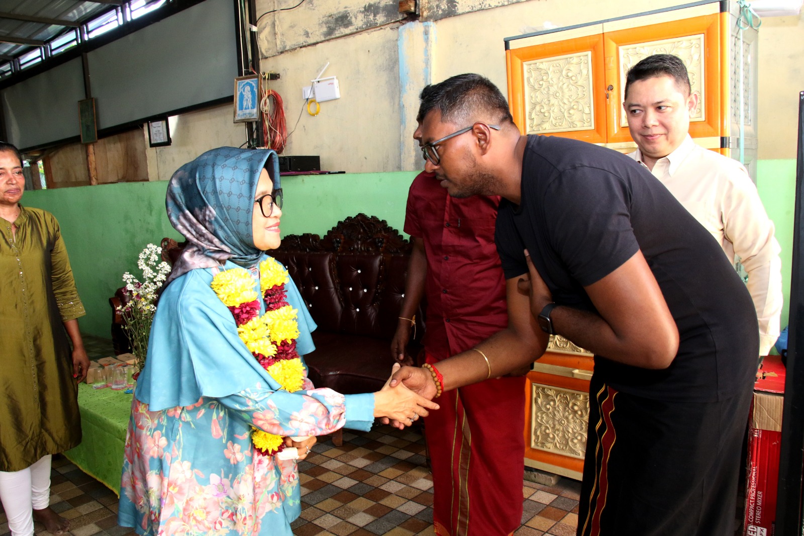 Wali Kota menghadiri Perayaan Maha Thriruvilla di Kuil Shri Mariamman Kuil, di Jalan Diponegoro Kota Pematangsiantar, Minggu (14/07/2024) pagi.