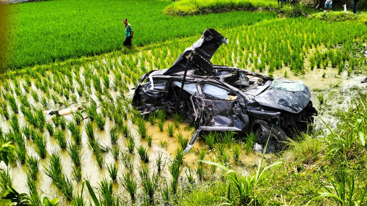 Kecelakaan maut KA kontra mobil di Deliserdang, satu keluarga 6 orang tewas.
