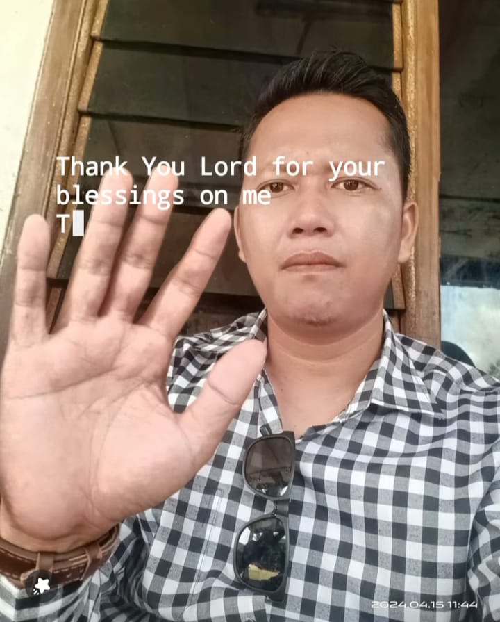 Pangulu Nagori Mariah Hombang Mendra Siregar.