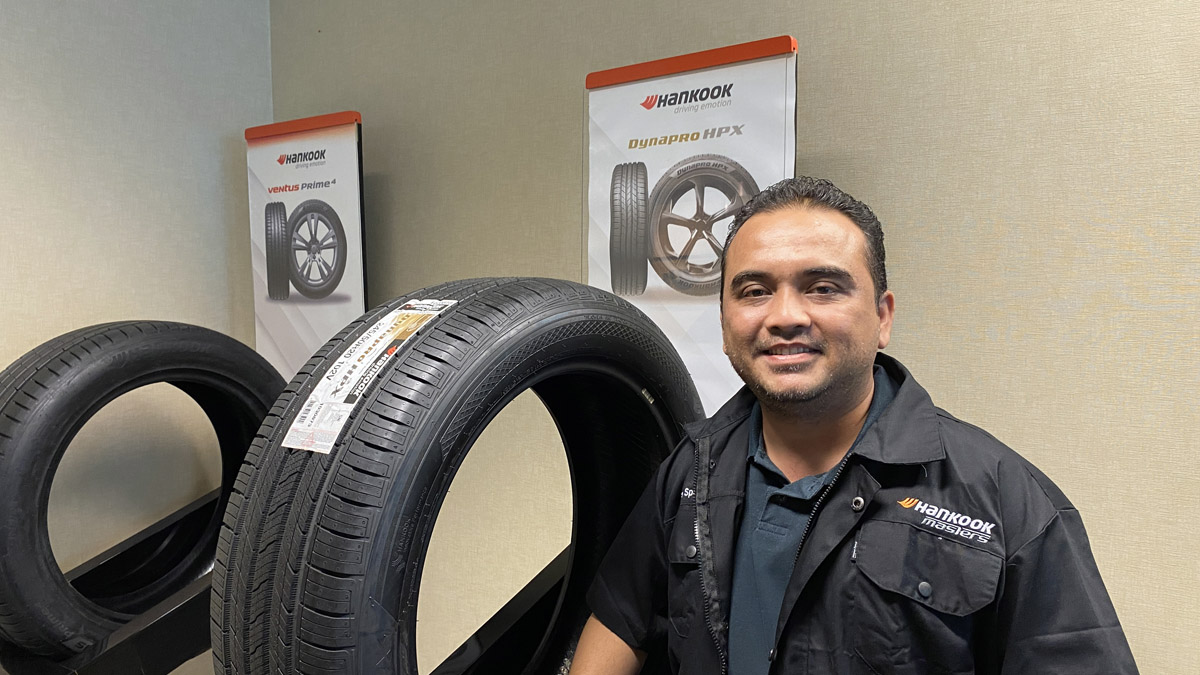 Product Manager dan Regional Sales Hankook Tire Indonesia - Billy Cahyadi