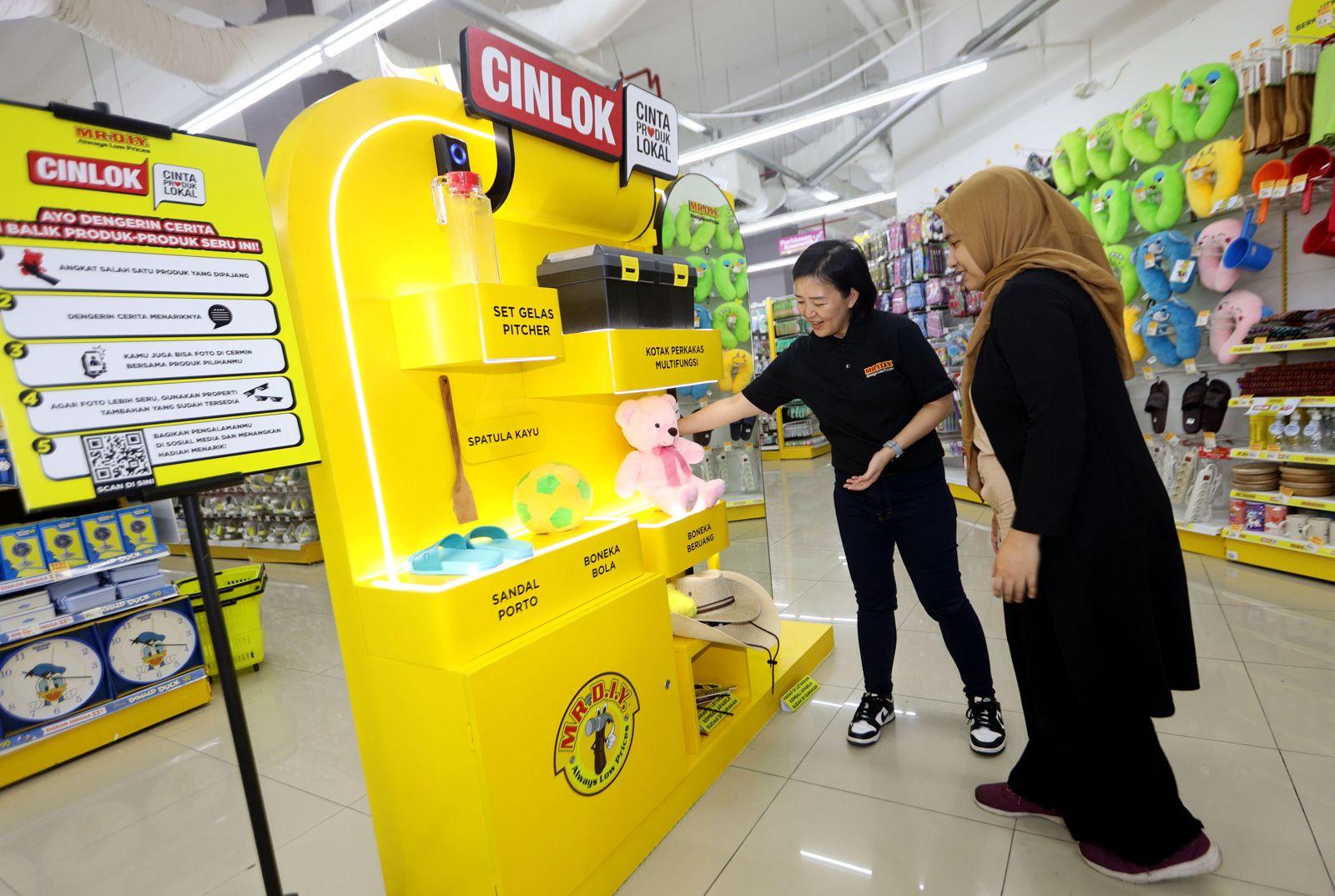 MR.DIY Mall Artha Gading, Jakarta Utara, kampanye CINLOK pada tanggal 16&ndash;18 Agustus 2024.