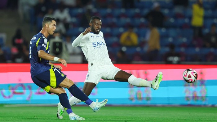 Laga Al Nassr vs Al Hilal pada final Piala Super Arab Saudi digelar di Stadion Prince Sultan bin Abdulaziz, Sabtu (17/8/2024) malam WIB.
