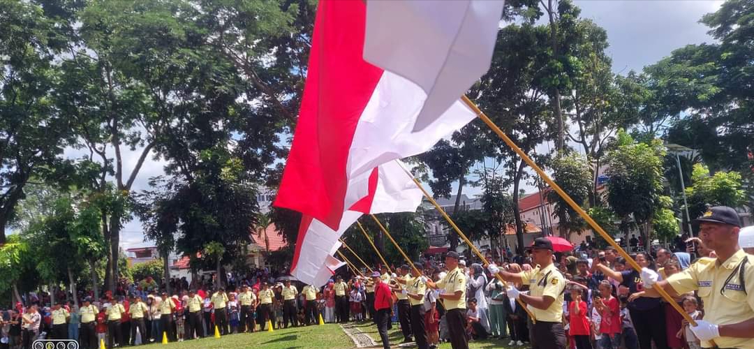 Atraksi Satpam PT STTC pada HUT ke-79 Republik Indonesia.