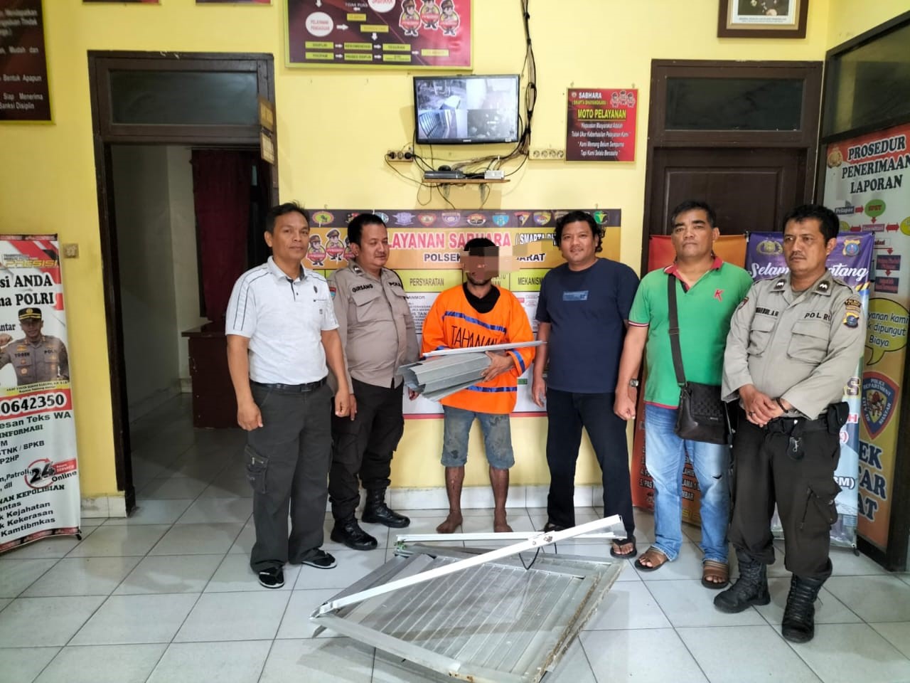Pencuri pintu kamar mandi di Lapangan Pariwisata.