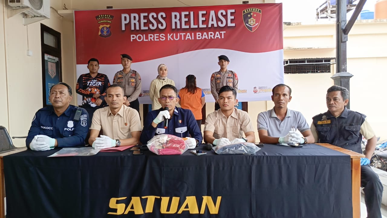 Kasat Reskrim Polres Kubar, Asriadi memberikan keterangan kepada wartawan di Mapolres Kubar, Kamis (29/08/2024). (Metrodaily/Jantro Naibaho)