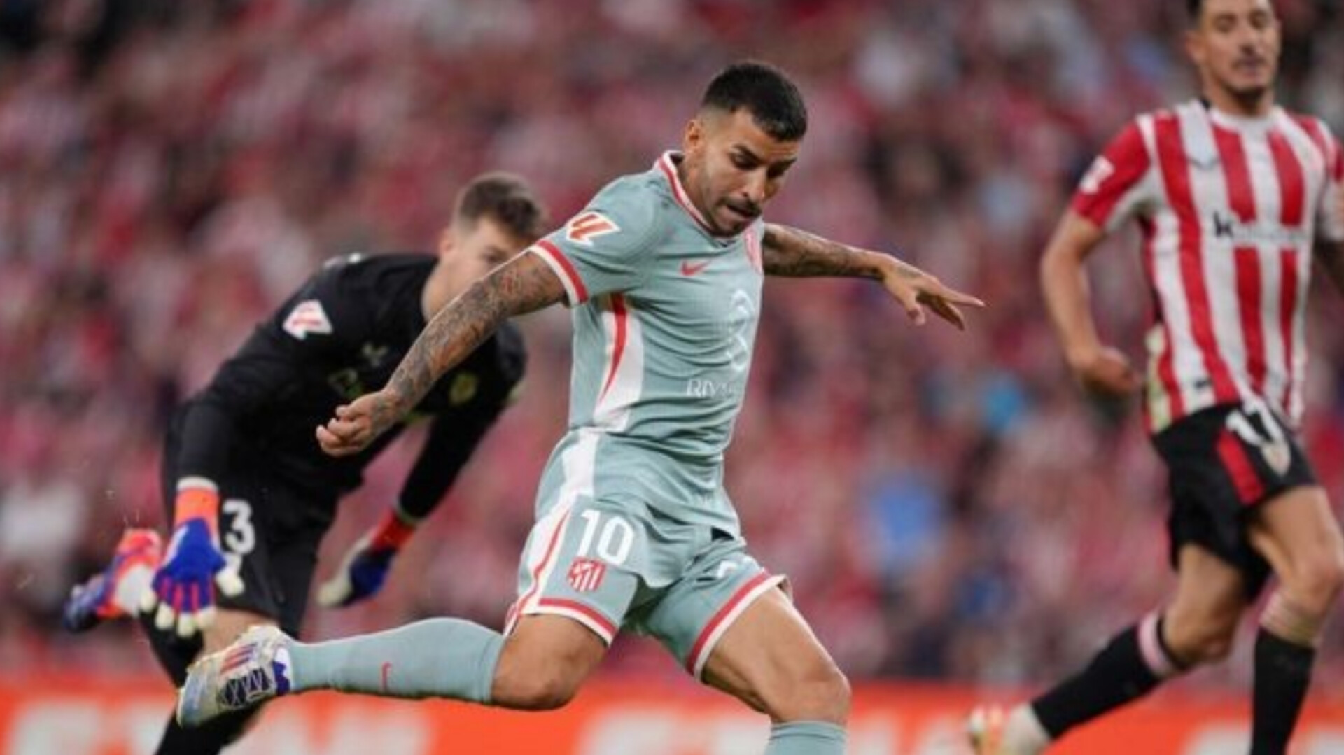 Selesai sudah duel Athletic Bilbao vs Atletico Madrid. Los Colchoneros menang dramatis 1-0 lewat gol Angel Correa di injury time.