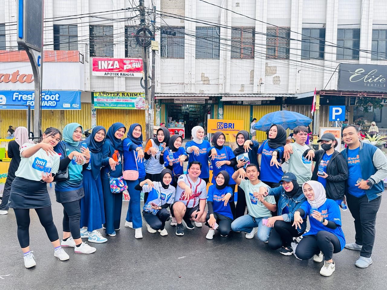 BRI BO Psp gencarkan sosialisasi kemudahan penggunaan transaksi lewat BRimo di Alaman Bolak Nadimpua kota Psp.